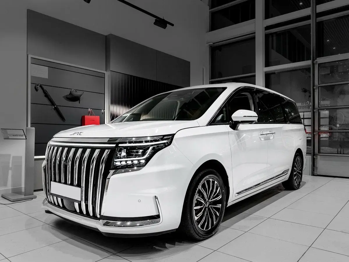 Jac RF8 купить по цене от 3 044 000 рублей