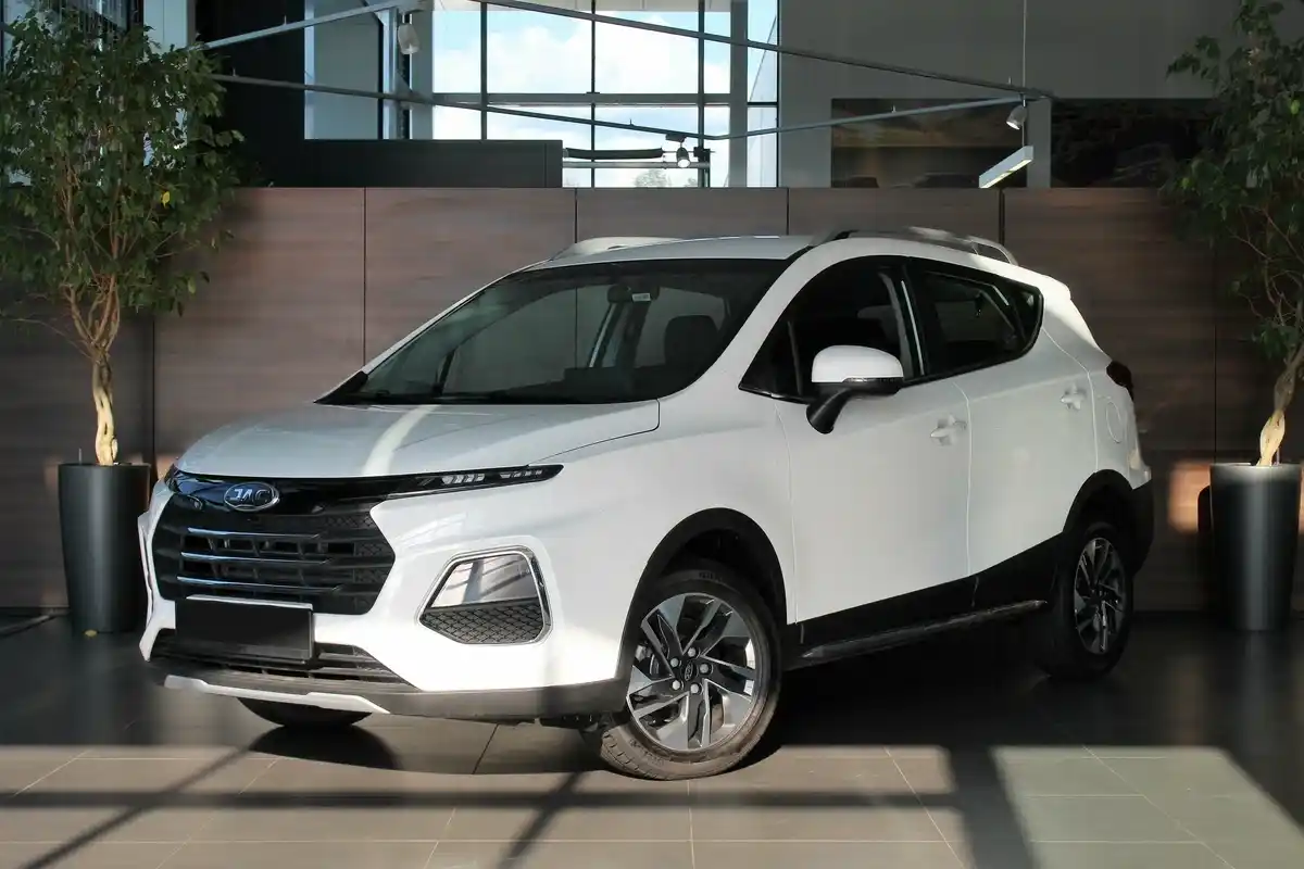 Jac JS3 купить по цене от 833 000 рублей
